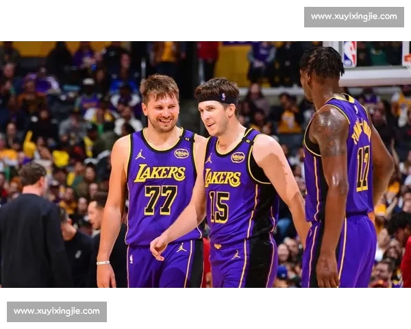 国王vs湖人西部焦点对决年轻力量挑战紫金王朝季后赛席位之争